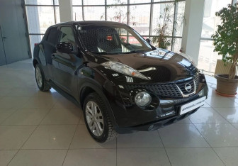 Подержанный автомобиль Nissan Juke 2014 года (3 фото)