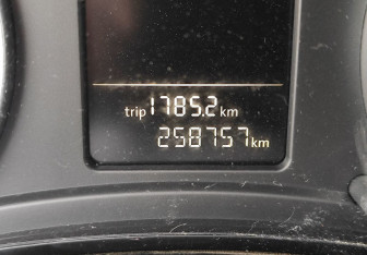 Подержанный автомобиль Skoda Octavia Liftback 2013 года (15 фото)