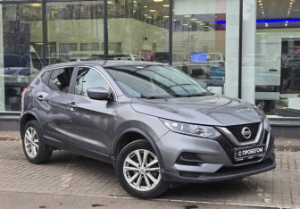 Подержанный автомобиль Nissan Qashqai 2021 года (3 фото)