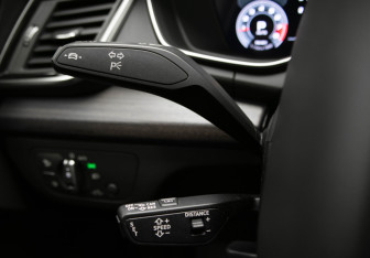Подержанный автомобиль Audi Q5 2021 года (13 фото)