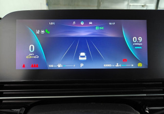 Подержанный автомобиль Omoda C5 2023 года (12 фото)