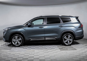 Подержанный автомобиль Geely Okavango 2023 года (8 фото)