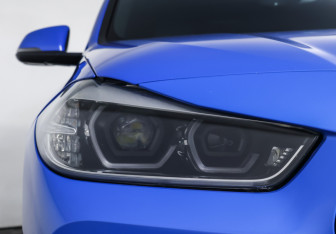 Подержанный автомобиль BMW X2 2021 года (24 фото)