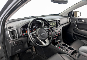 Подержанный автомобиль Kia Sportage 2019 года (16 фото)