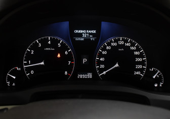 Подержанный автомобиль Lexus RX 2010 года (13 фото)