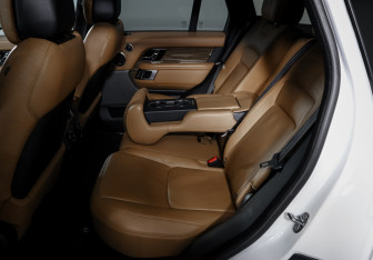 Подержанный автомобиль Land Rover Range Rover 2019 года (9 фото)