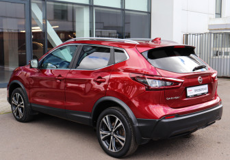 Подержанный автомобиль Nissan Qashqai 2020 года (6 фото)