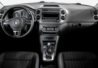 Подержанный автомобиль Volkswagen Tiguan 2012 года (12 фото)