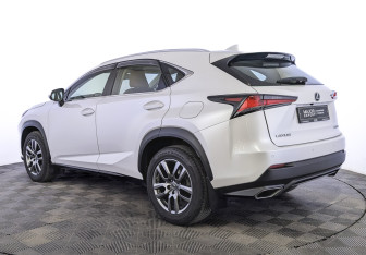 Подержанный автомобиль Lexus NX 2018 года (7 фото)