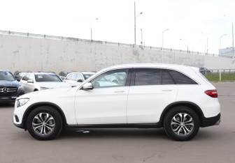 Подержанный автомобиль Mercedes-Benz GLC Coupe 2016 года (8 фото)