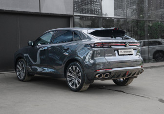 Подержанный автомобиль Changan UNI-K 2022 года (6 фото)
