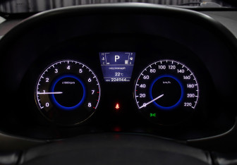 Подержанный автомобиль Hyundai Solaris Sedan 2013 года (13 фото)