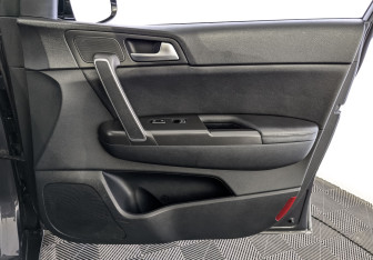Подержанный автомобиль Kia Sportage 2018 года (25 фото)