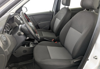 Подержанный автомобиль LADA (ВАЗ) Largus Wagon 2024 года (20 фото)