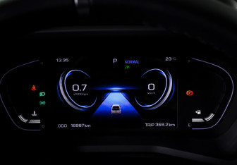 Подержанный автомобиль JAC T9 2025 года (18 фото)