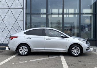 Подержанный автомобиль Hyundai Solaris Sedan 2017 года (4 фото)
