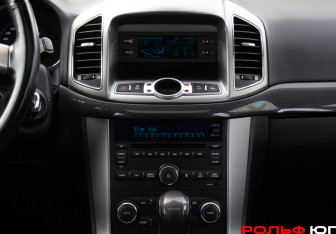 Подержанный автомобиль Chevrolet Captiva 2014 года (13 фото)