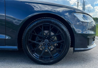 Подержанный автомобиль Audi A6 Sedan 2016 года (20 фото)