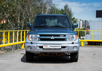Подержанный автомобиль Mitsubishi Pajero Pinin 2004 года (2 фото)