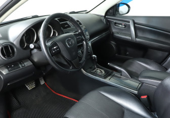 Подержанный автомобиль Mazda 6 Sedan 2012 года (13 фото)