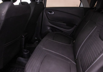 Подержанный автомобиль Renault Kaptur 2016 года (11 фото)