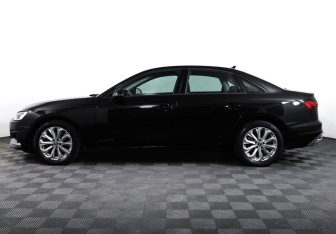 Подержанный автомобиль Audi A4 Sedan 2020 года (8 фото)
