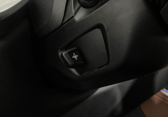 Подержанный автомобиль BMW X5 2024 года (25 фото)