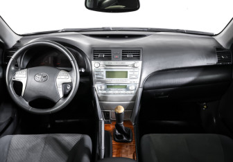 Подержанный автомобиль Toyota Camry Sedan 2008 года (12 фото)