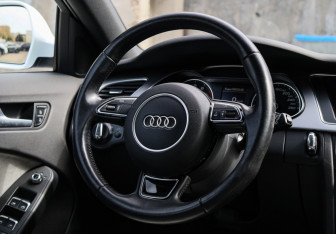 Подержанный автомобиль Audi A4 allroad 2014 года (11 фото)