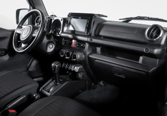 Подержанный автомобиль Suzuki Jimny 2020 года (9 фото)