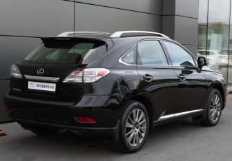 Подержанный автомобиль Lexus RX 2011 года (5 фото)
