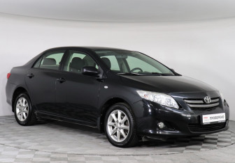 Подержанный автомобиль Toyota Corolla Sedan 2010 года (3 фото)