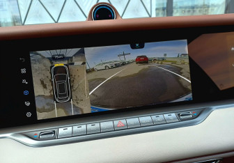 Подержанный автомобиль Voyah Free 2024 года (16 фото)