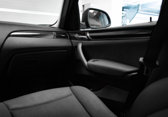 Подержанный автомобиль BMW X3 2014 года (21 фото)