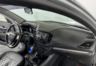 Подержанный автомобиль LADA (ВАЗ) Vesta Sedan 2016 года (9 фото)