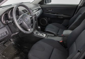 Подержанный автомобиль Mazda 3 Sedan 2008 года (10 фото)