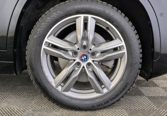Подержанный автомобиль BMW X1 2019 года (12 фото)