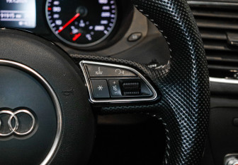 Подержанный автомобиль Audi Q3 2017 года (21 фото)