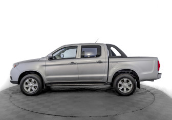 Подержанный автомобиль JAC T6 2023 года (8 фото)