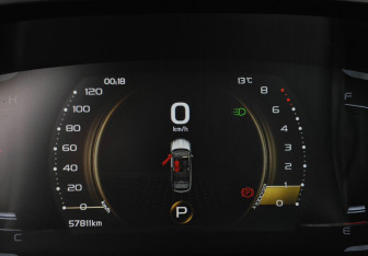 Подержанный автомобиль Geely Coolray 2022 года (18 фото)