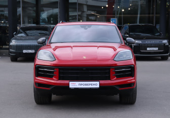 Новый Porsche Cayenne 2025 (2 фото)