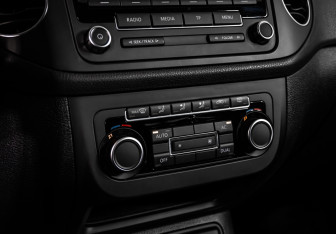 Подержанный автомобиль Volkswagen Golf Plus 2011 года (15 фото)