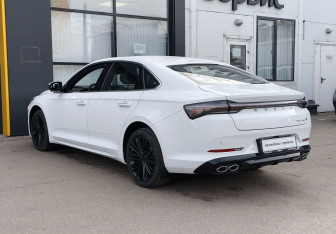 Новый Geely Preface 2024 (7 фото)