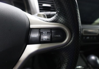 Подержанный автомобиль Honda Civic Sedan 2008 года (15 фото)