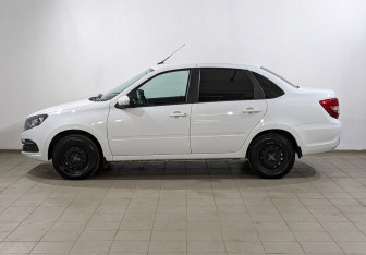 Подержанный автомобиль LADA (ВАЗ) Granta Sedan 2023 года (8 фото)