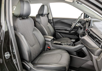 Подержанный автомобиль Москвич 3 2023 года (23 фото)