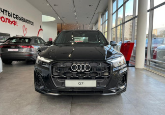 Новый Audi Q7 2025 (2 фото)