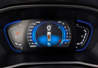 Подержанный автомобиль Geely Coolray 2023 года (16 фото)