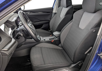 Подержанный автомобиль Skoda Octavia Liftback 2020 года (20 фото)