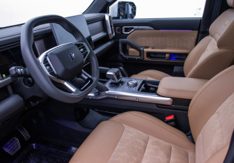 Подержанный автомобиль Jetour T2 2024 года (10 фото)